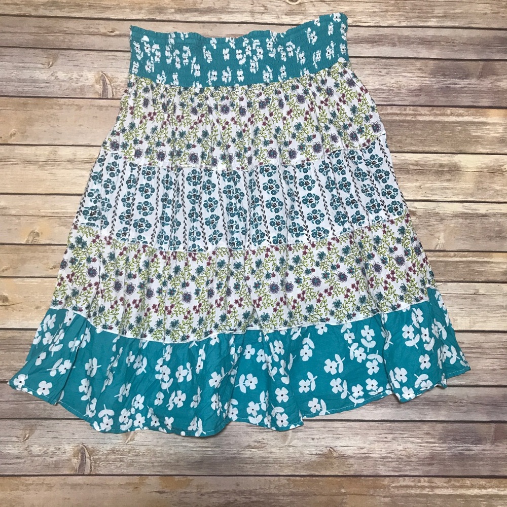Girls Skirt - Picture 2 of 3